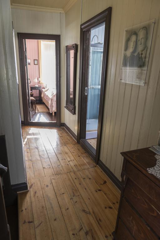 Einarshusid Guesthouse Bolungarvík Esterno foto