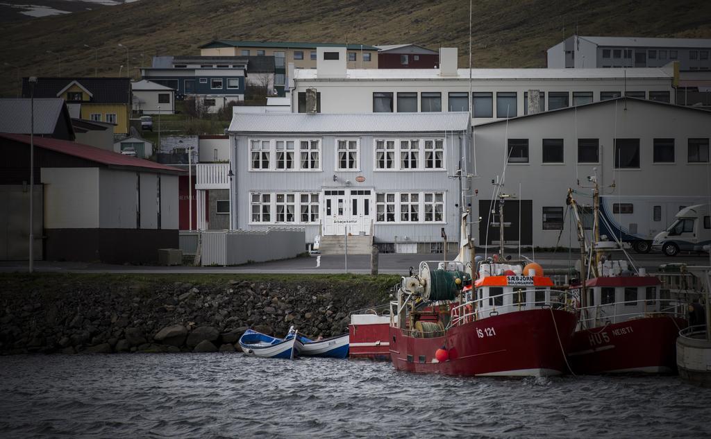 Einarshusid Guesthouse Bolungarvík Esterno foto