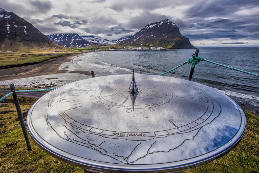 Einarshusid Guesthouse Bolungarvík Esterno foto